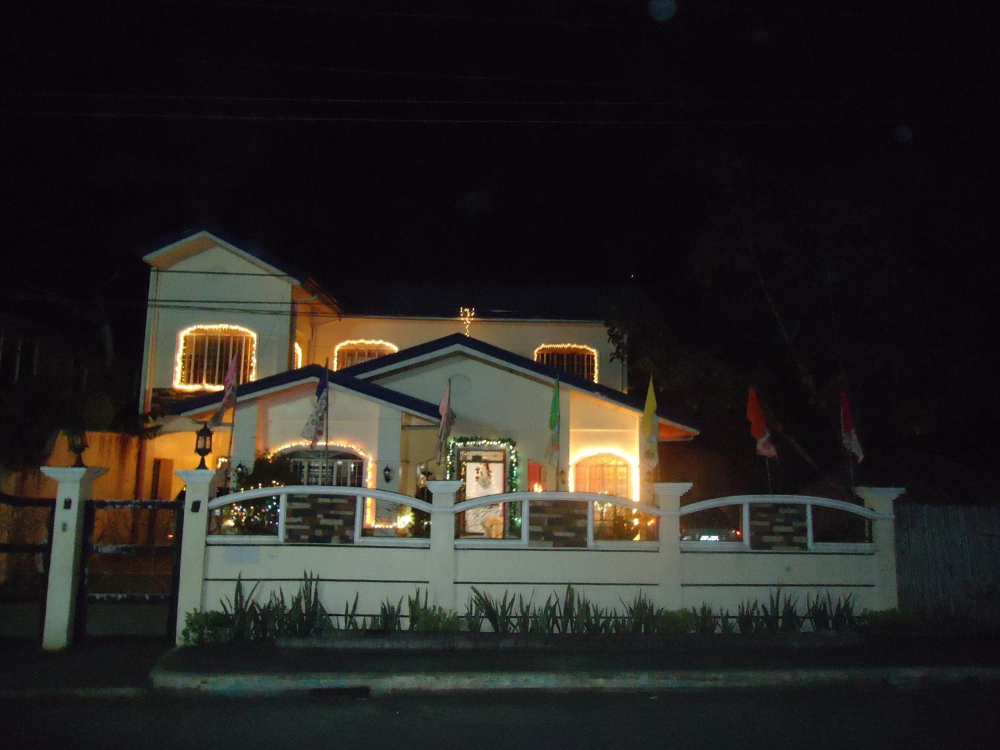 Donsol Aguluz Homestay Luaran gambar