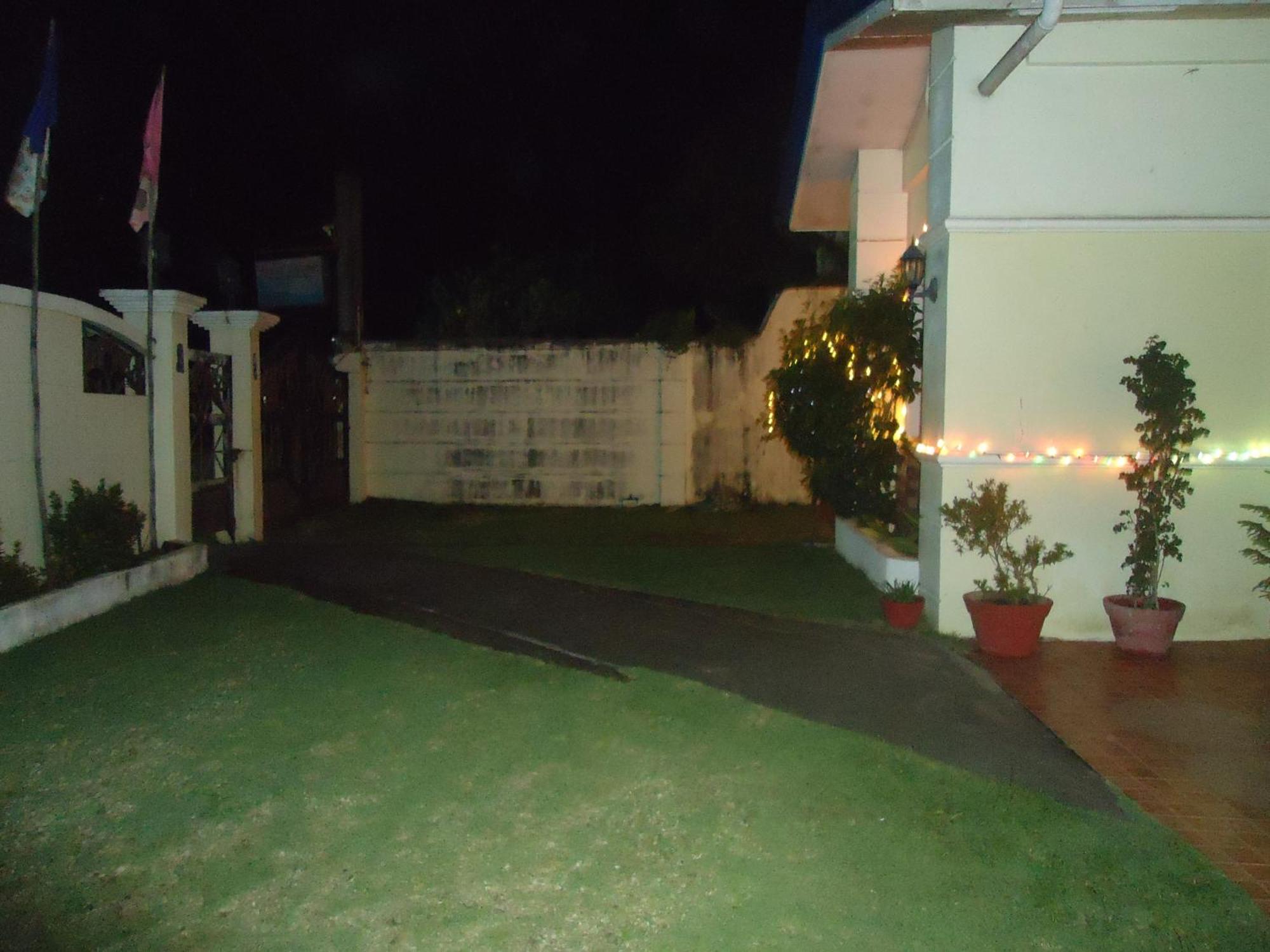 Donsol Aguluz Homestay Luaran gambar