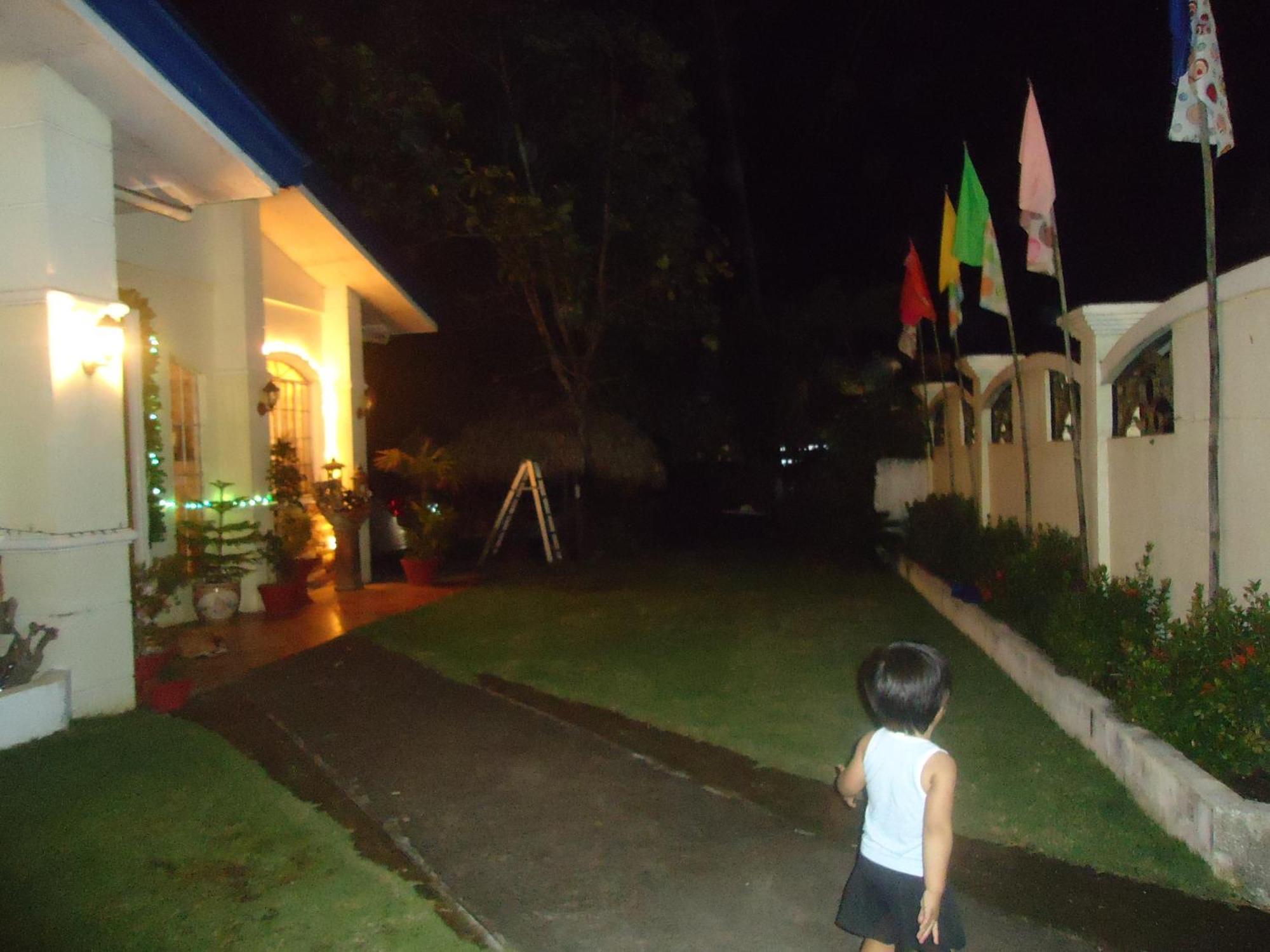 Donsol Aguluz Homestay Luaran gambar